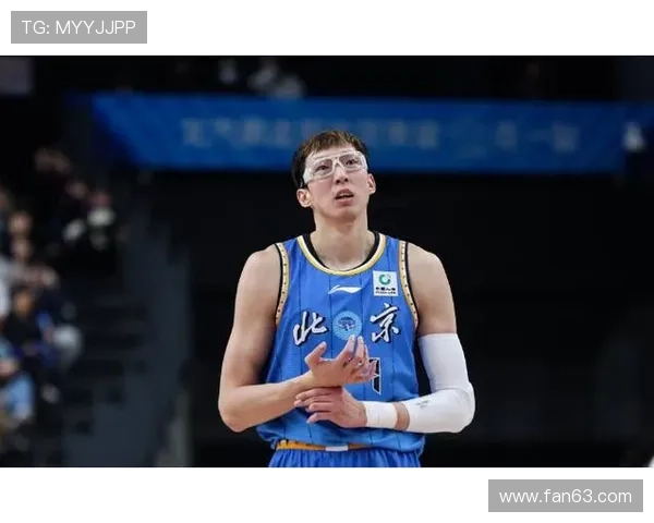 曾凡博复出贡献18分 北京大胜吉林50分